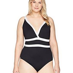 NWOT LaBlanca Black 1 pc Swim Suit